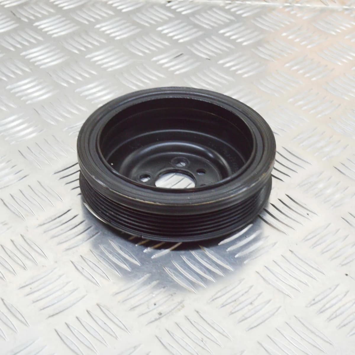 AUDI Q2 GA 2019 Crankshaft Pulley 04L105243