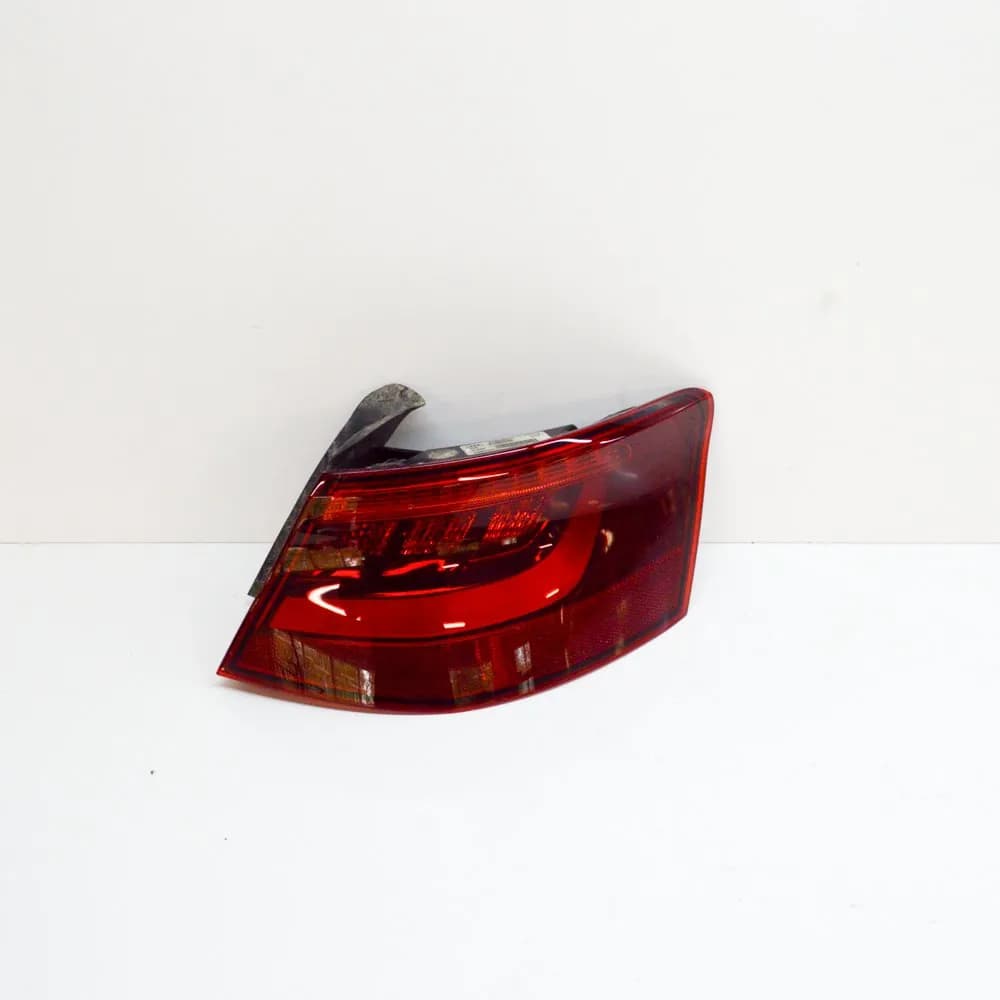 AUDI A3 8V Rear Right LED Tail Light 81060202 8V3945096D 2.0 Petrol 210kw 2015
