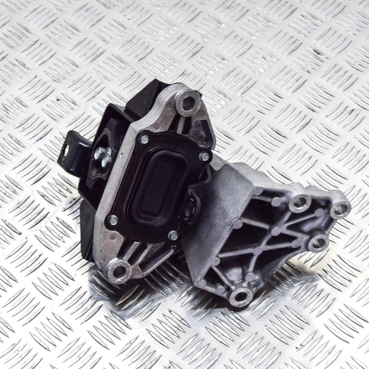 KIA SPORTAGE QL 2019 Left Side Engine Mount