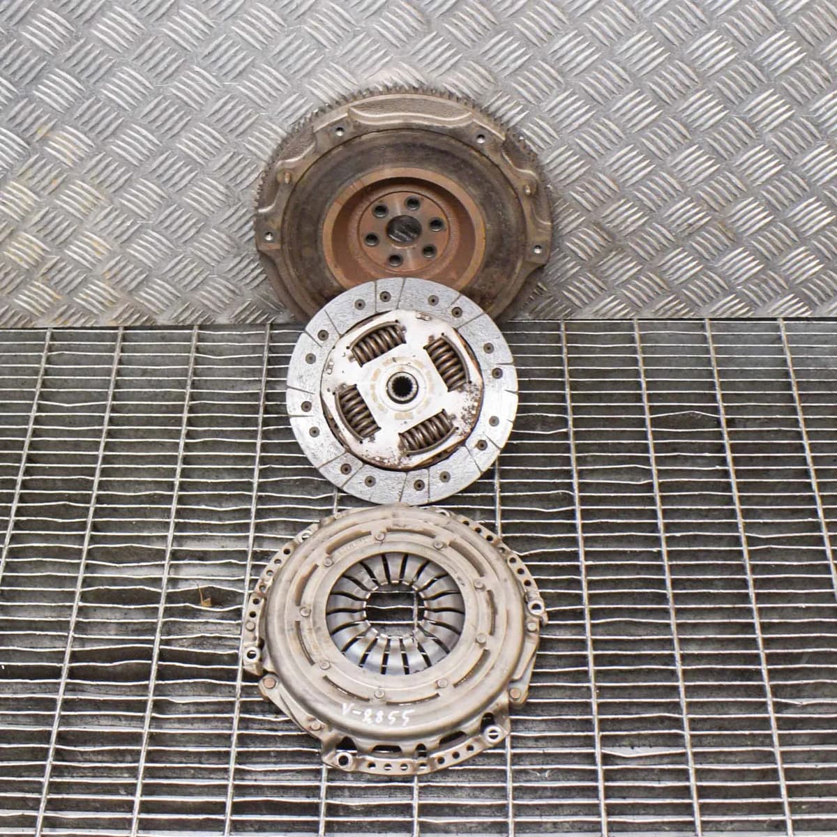 FORD FOCUS MK3 Clutch Kit C1BC-7550-DA 006385 150924B 1.0 Petrol 74kw 2015