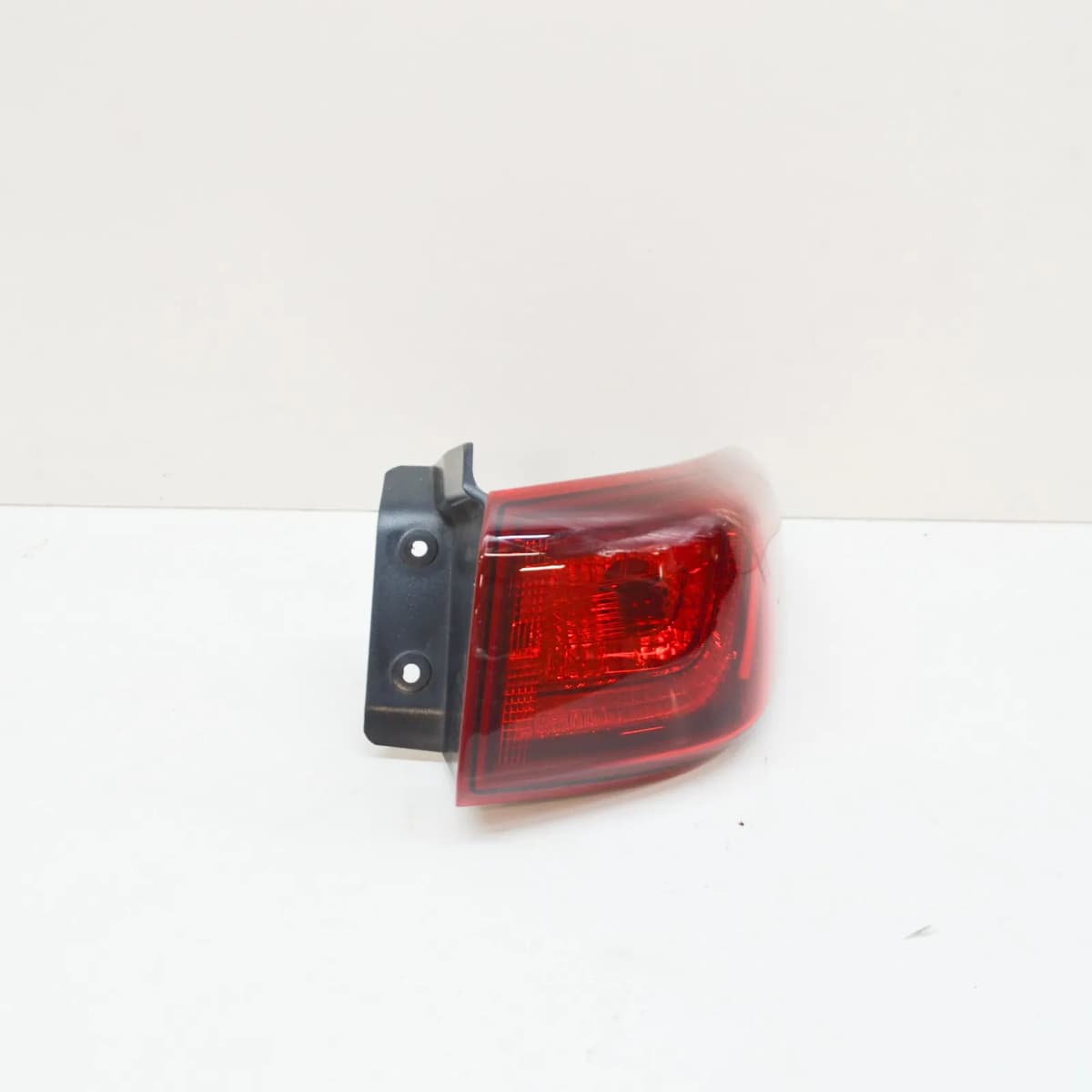 HYUNDAI KONA Rear Right Tail Light RHD 92402-J911 1.0 Petrol 88kw 2018 11680235