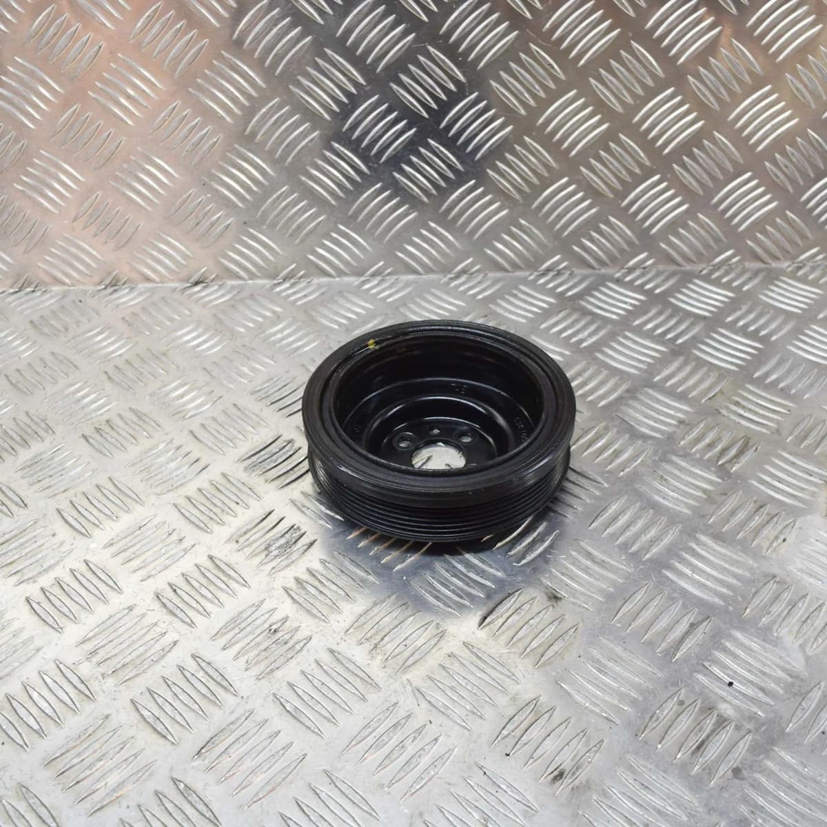 AUDI Q5 8R Crankshaft Pulley 038105243M 2.0 Diesel 130kw 2015