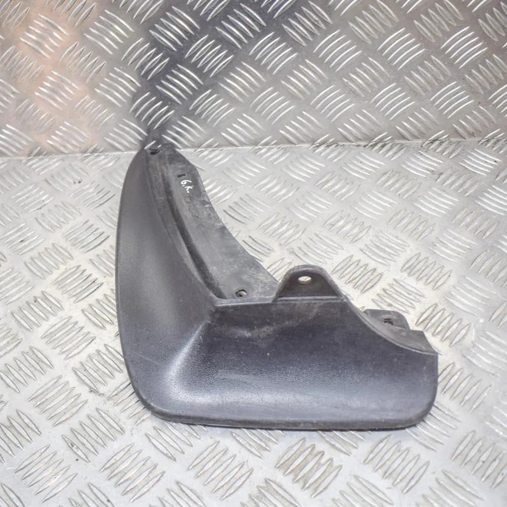 SKODA OCTAVIA MK3 5E Avant 1.0 TSI Rear Left Side Mud Guard 5E0075101A 2019