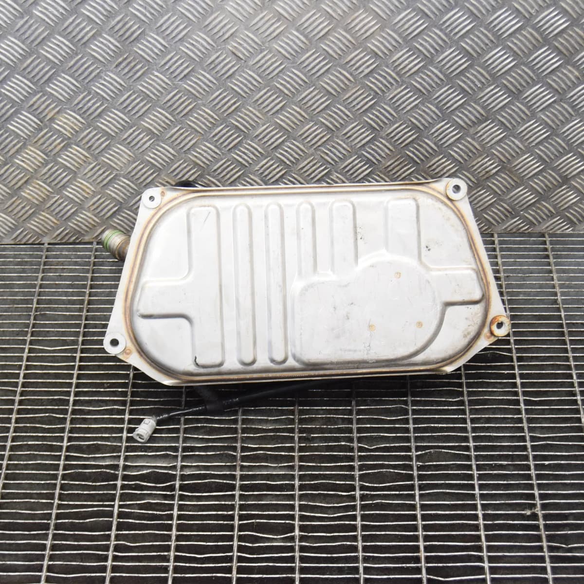 BMW i3 Fuel Tank W/Activated Charcoal Filter 7303904 0.6 Hybrid 125kw 2016