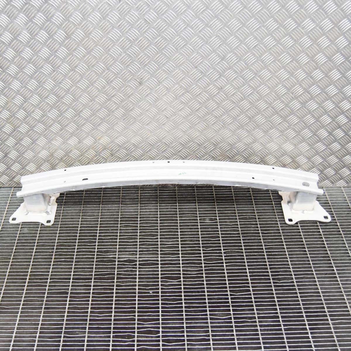 JAGUAR E-PACE X540 Rear Bumper Crash Bar J9C3-17906-AE 2.0 Diesel 132kw 2020