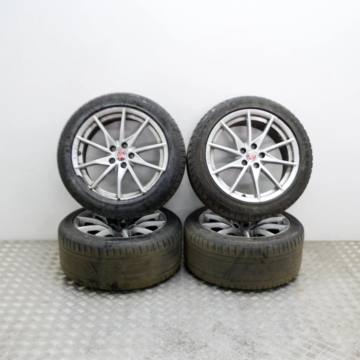 JAGUAR F-TYPE X152 Alloy Wheel Set W/ Tires JX53-1007-AA JX53-1007-BA 2018