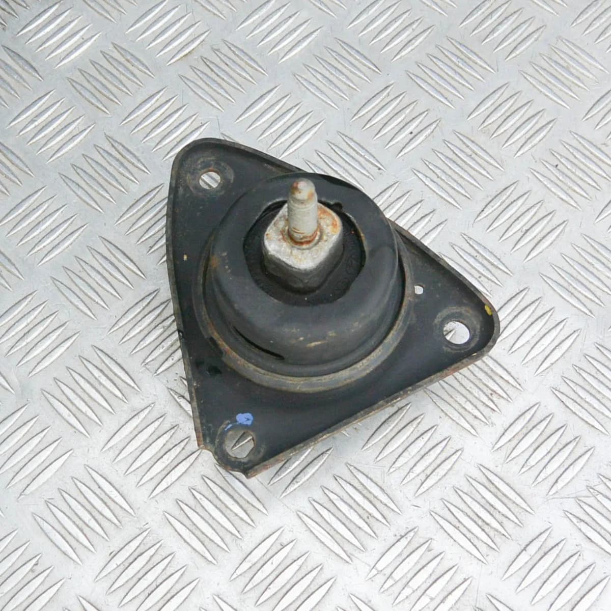 HYUNDAI i30 FD Right Side Engine Mount 21812-00000 1.4 Petrol 80kw 2008 1236170