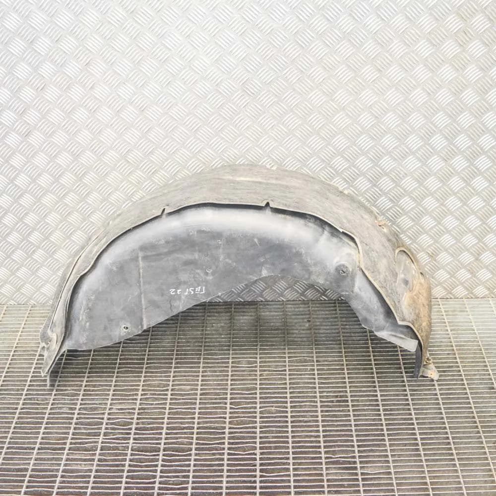 LAND ROVER DISCOVERY 4 L319 Rear Right Wheel Arch Housing 8H22-F279D22-AA 2013