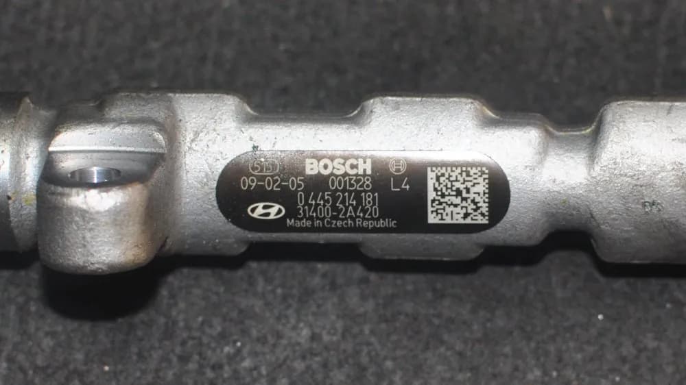 HYUNDAI i30 FD 2009 Fuel Rail 31400-2A420