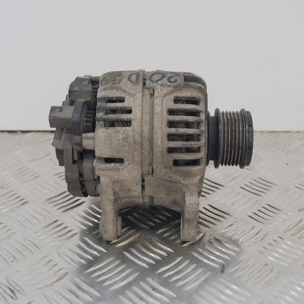 AUDI A4 8K2, B8 2012 Alternator Generator