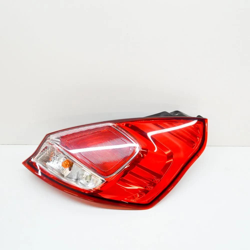 FORD FIESTA MK6 WT Rear Right Taillight C1BB-13404-A 1.0 Petrol 74kw 2014