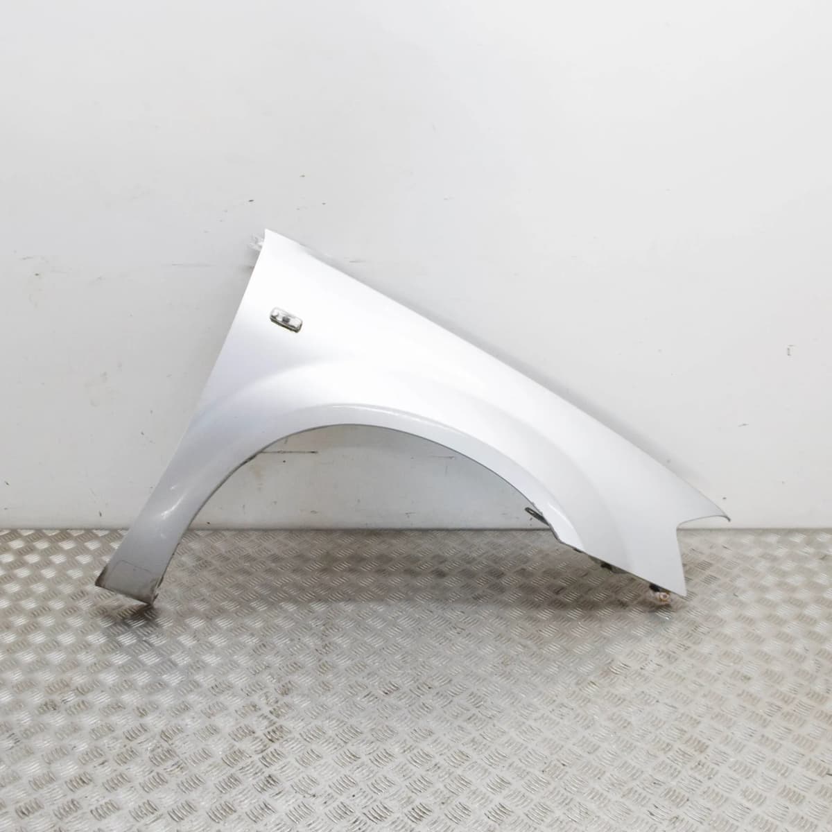 DODGE AVENGER MK2 Front Right Fender 5008902AC 2.0 Diesel 103kw 2008
