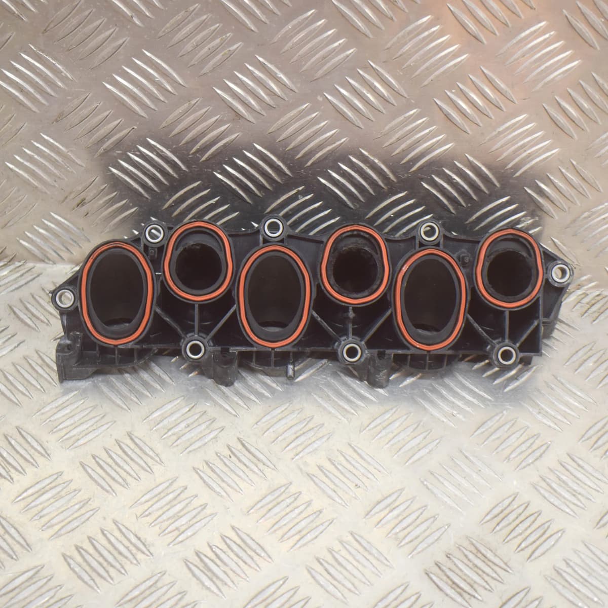 AUDI Q7 4M Right Inlet Intake Manifold 059129765D 3.0 Diesel 200kw 2015