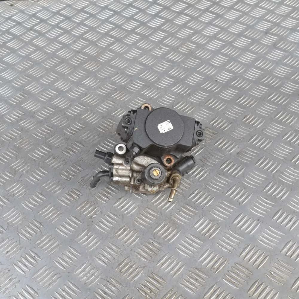 MERCEDES-BENZ E W212 2011 Fuel Pump