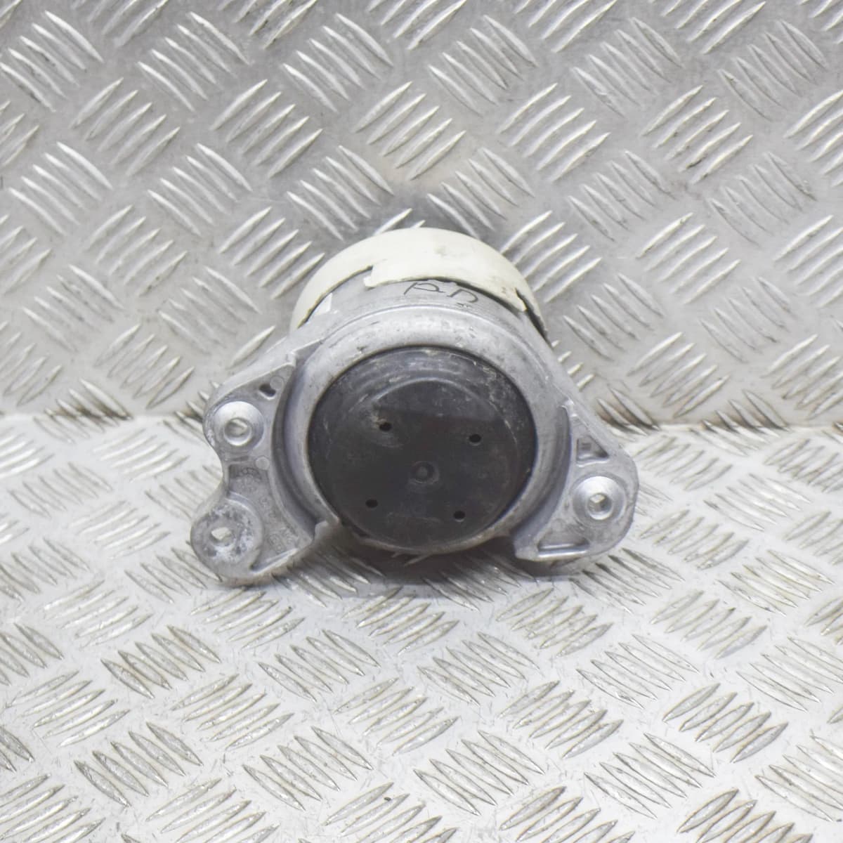 MERCEDES-BENZ GLC C253 Right Side Engine Mount A2052401100 2.0 Diesel 143kw 2019