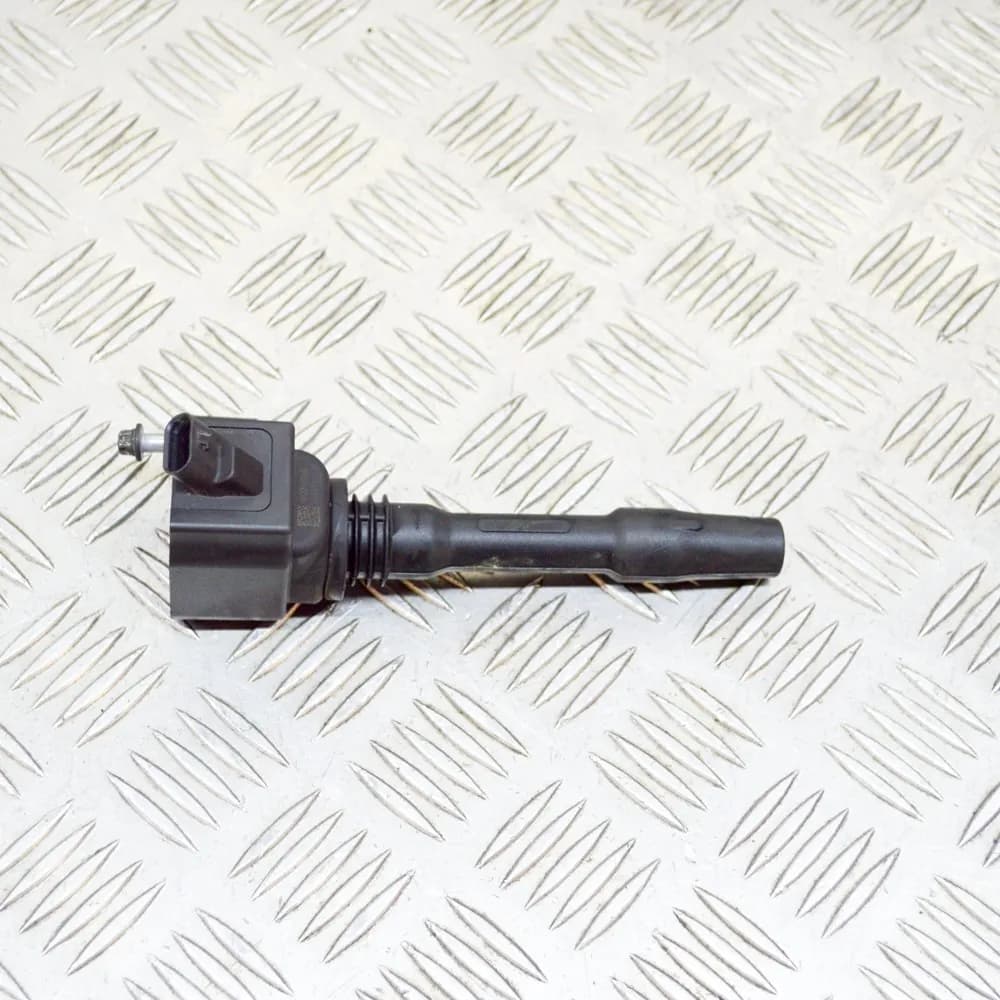 BMW 4 Coupe F32 420i High Voltage Ignition Coil 8643360 77850002 135kw 2018