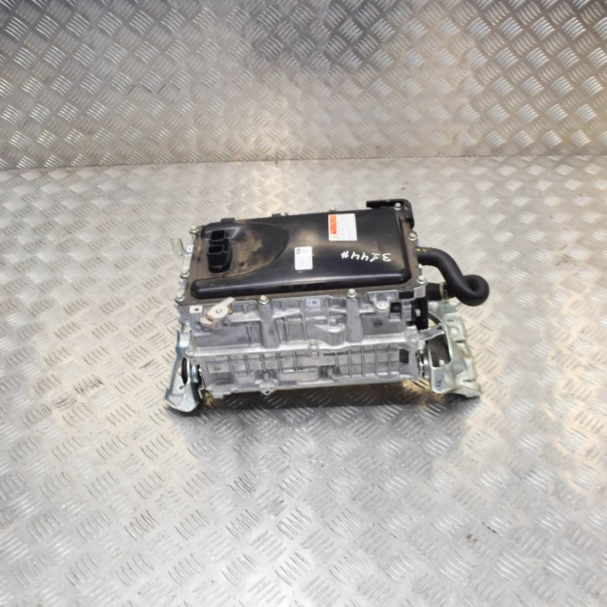 TOYOTA C-HR AX10 Inverter G9200-47330 1.8 Hybrid 90kw 2020