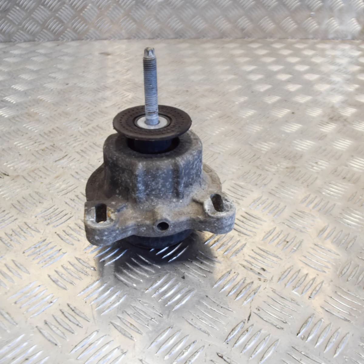 FORD TRANSIT MK4 Left Side Engine Mount GK01-6A002 2.0D 125kw 2018