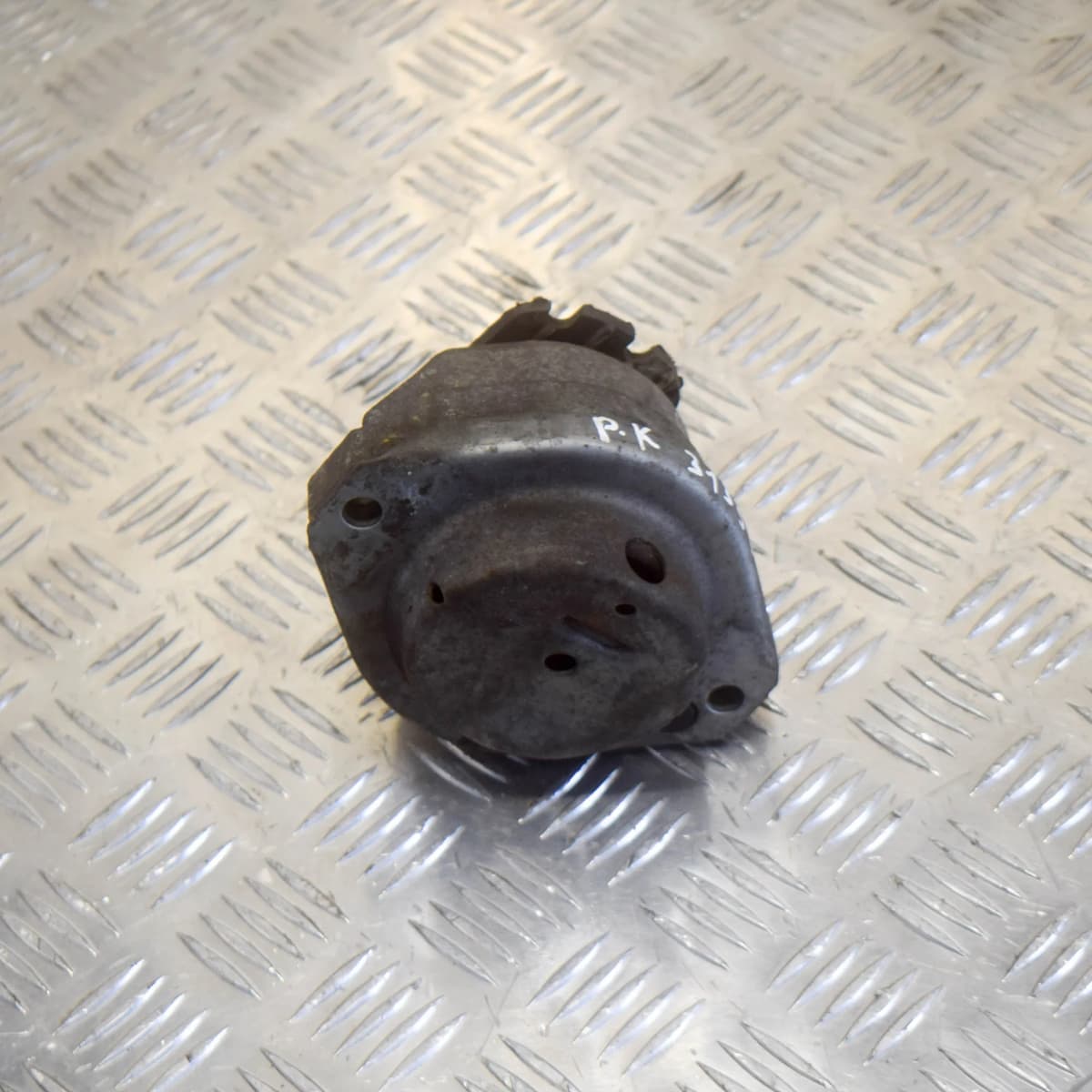 BMW M6 E63 Left Side Engine Mount 6762607 5.0 Petrol 373kw 2007