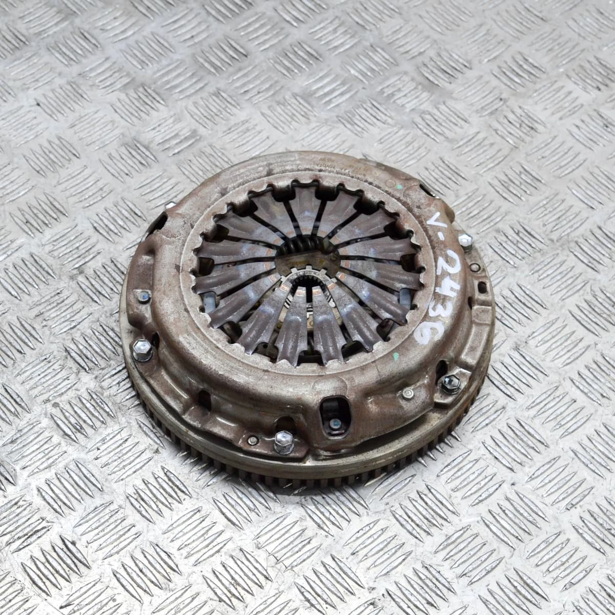 TOYOTA AURIS TOURING SPORTS _E18_ 2014 Clutch Kit