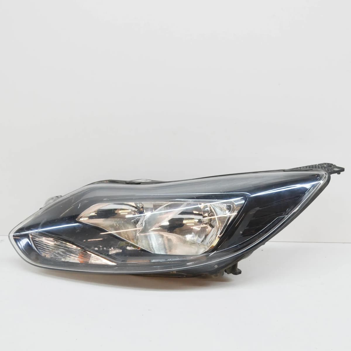 FORD FOCUS Mk3 Front Left Headlight RHD 1481914820 1.0 Petrol 92kw 2012 13667303