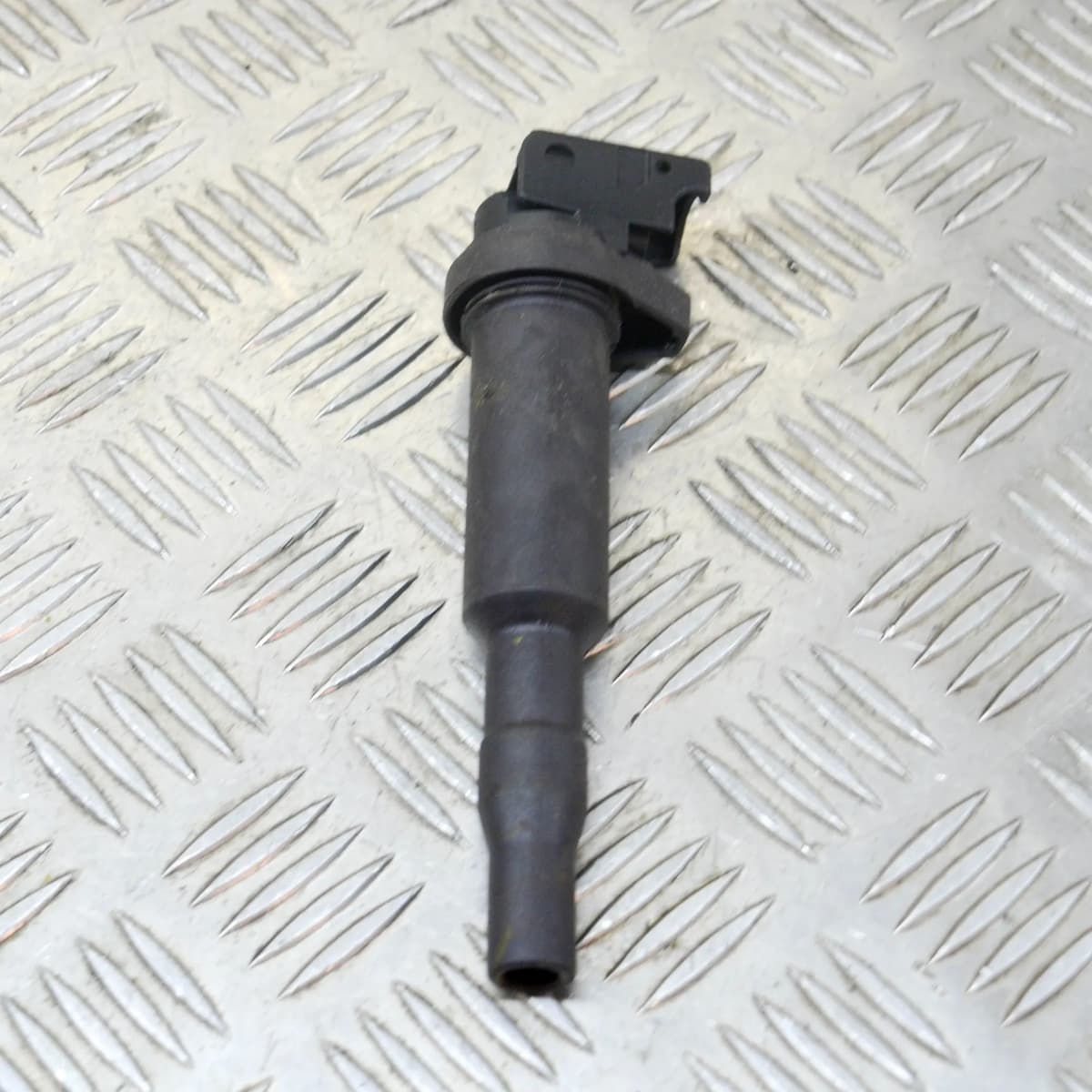 BMW 5 F10 550 i High Voltage Ignition Coil 7554937 4.40 Petrol 300kw 2011