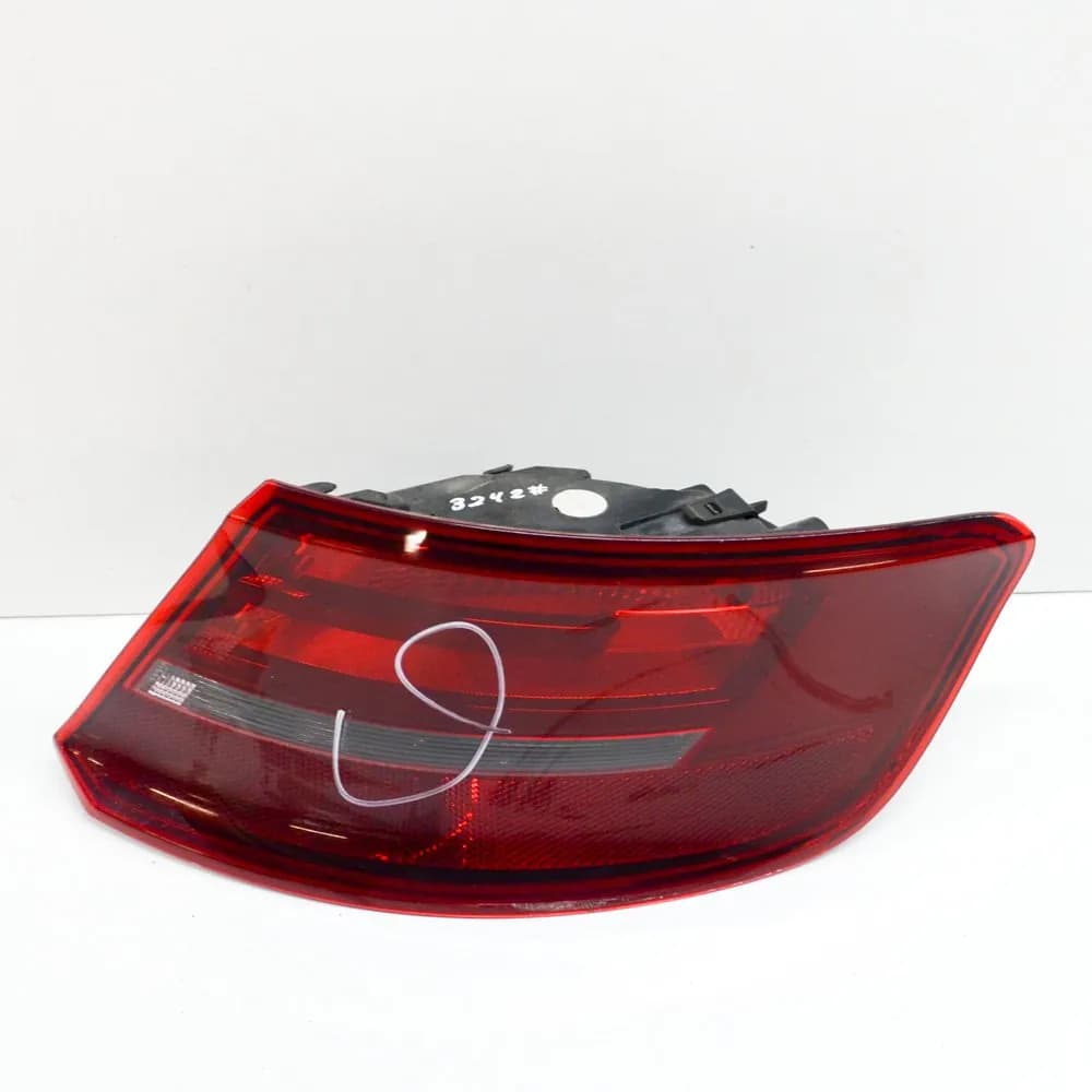 AUDI A3 Sportback 8V 2.0 TDI Rear Right Side Tail Light 8V4945096C 110kw 2014