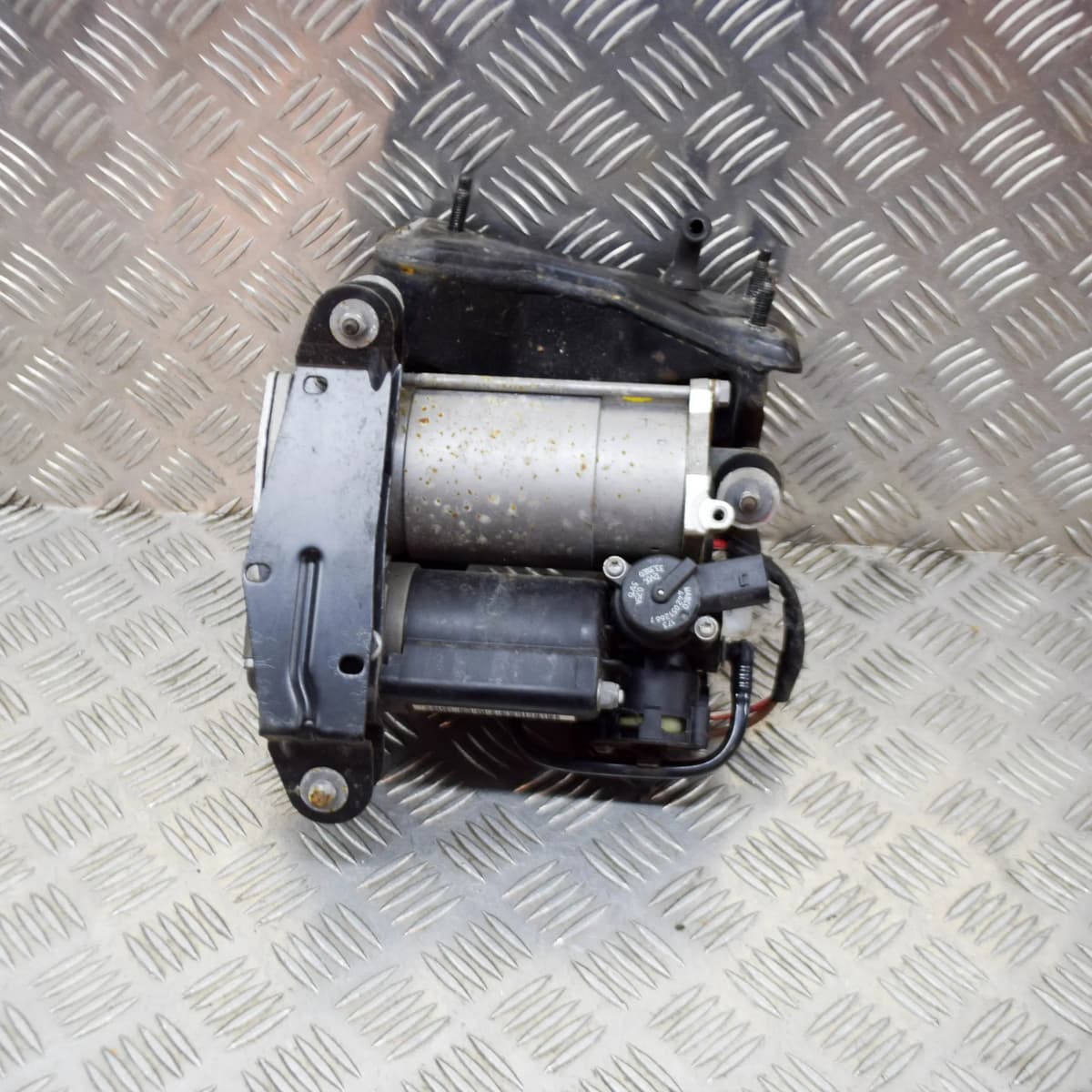 JAGUAR XJ X350 Suspension Compressor Pump 2W93-3B484-AH 4.2 Petrol 219kw 2003