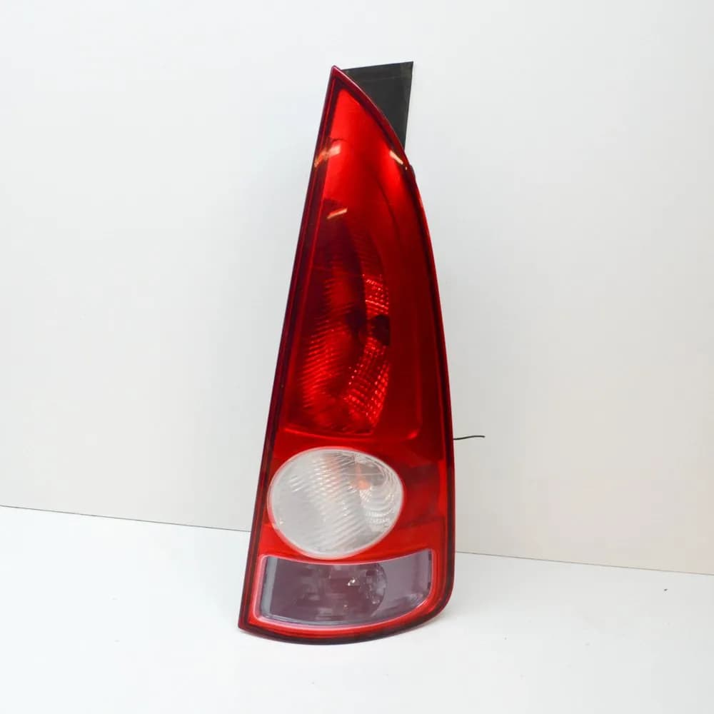 RENAULT ESPACE MK4 3.0 dCi Rear Right Side Tail Light 8200027152 2003