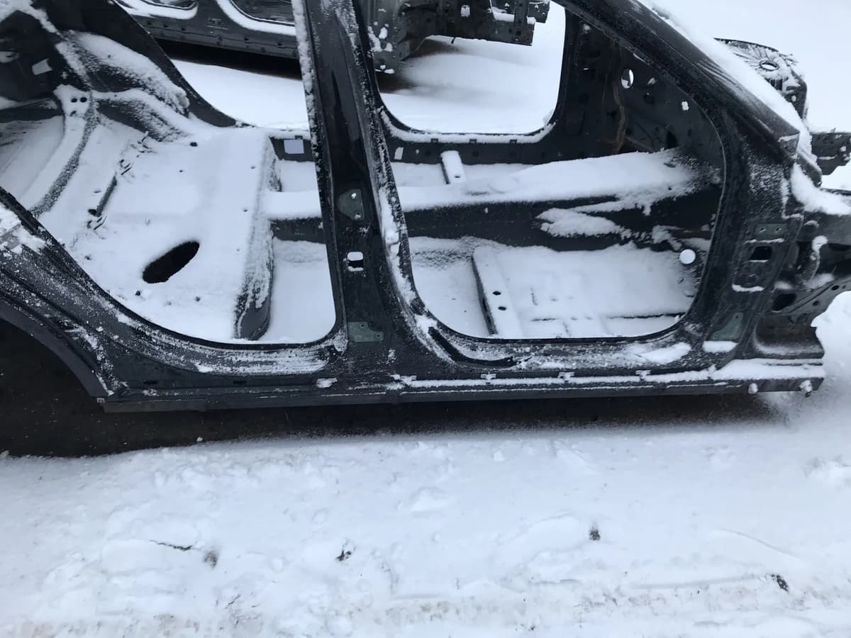 MERCEDES-BENZ C W205 2016 Right Side Sideskirt