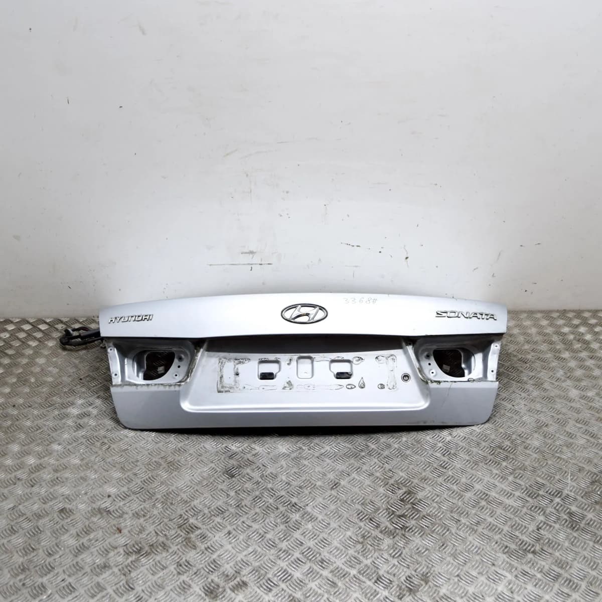 HYUNDAI SONATA MK5 NF Rear Tailgate Boot Lid 69200-3K021 2.40 Petrol 119kw 2005