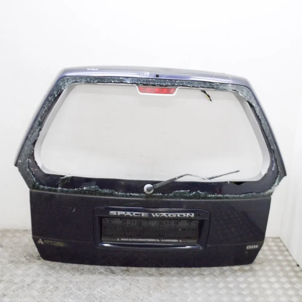 MITSUBISHI SPACE WAGON MK3 UG 2.4 GDI Rear Tailgate Boot Lid MR496165 110kw 1998