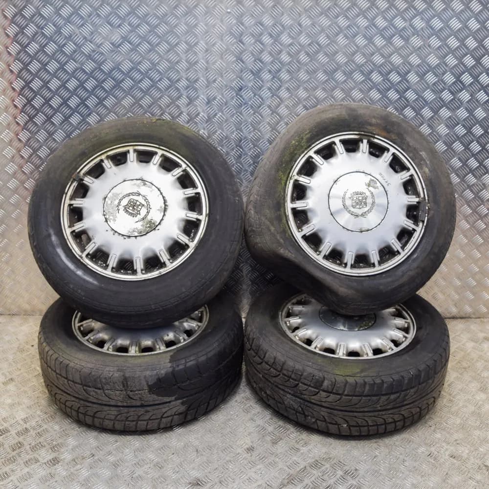 CADILLAC SEVILLE MK4 Wheels W/ Tires Set Kit 16X7J 225/60R16 3521480 1993
