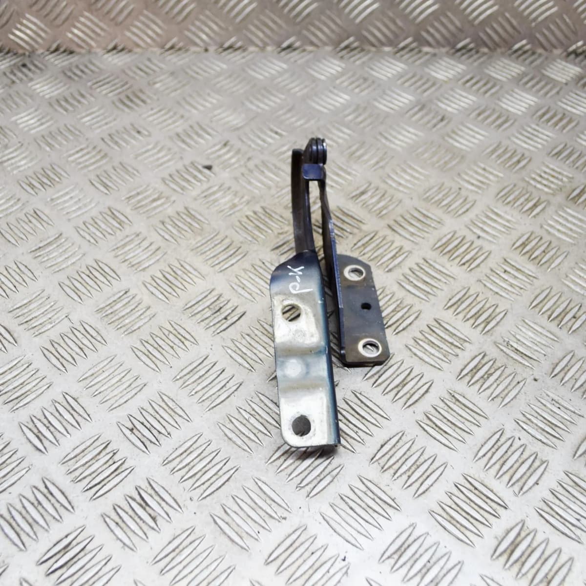 MITSUBISHI OUTLANDER CW Front Left Side Bonnet Hood Hinge 2.00 Petrol 108kw 2009