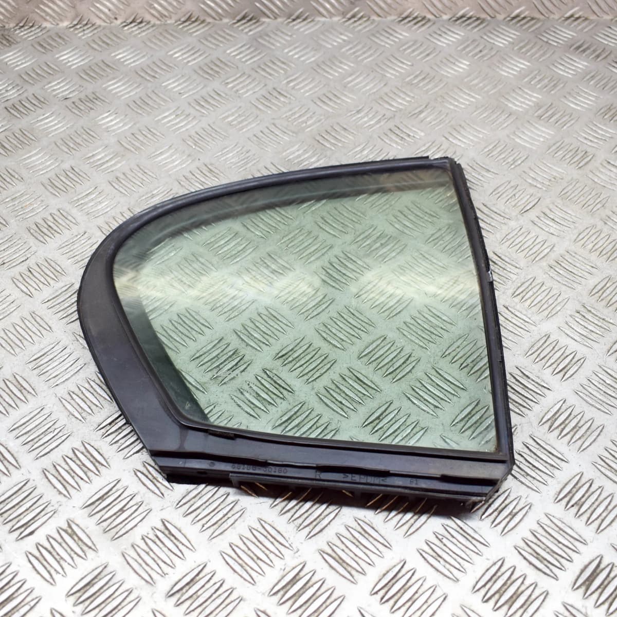 LEXUS GS S190 Rear Right Door Triangle Window 68188-30180 AS2 43R-00014 2007