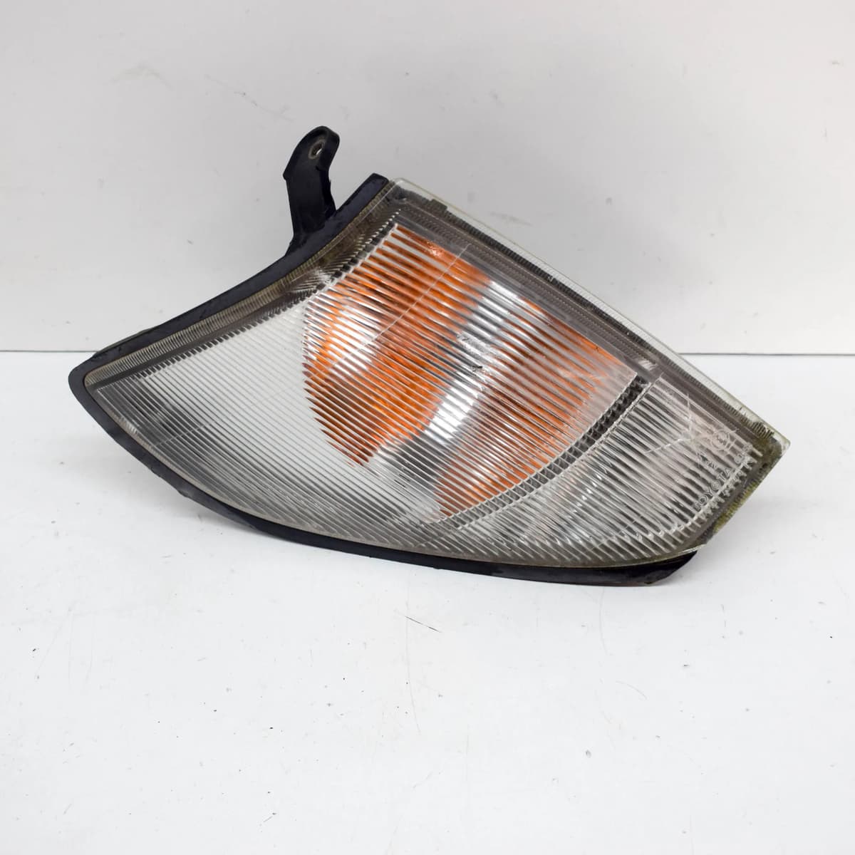 TOYOTA LAND CRUISER J90 Front Right Daytime Running Light 1997