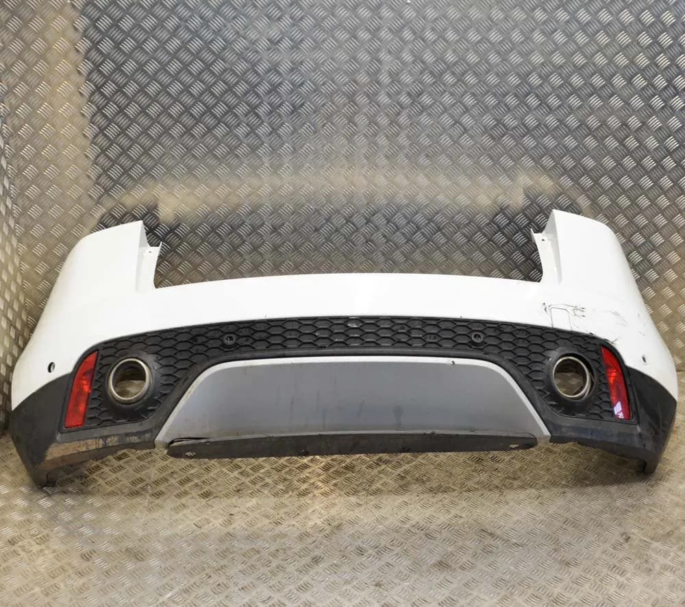 JAGUAR E-PACE X540 2.0 D Rear Bumper J9C3-17D781-A 2.0 Diesel 110kw 2019