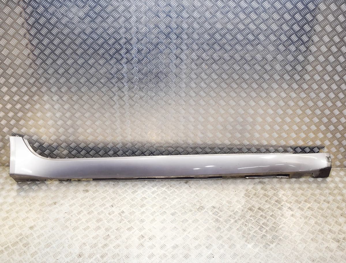 JAGUAR XF X250 Right Side Plastic Sideskirt Cover 8X23-F10608-A 2010