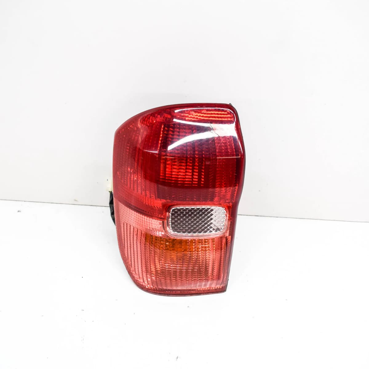 TOYOTA RAV 4 XA20 Rear Left Taillight 2.0 Petrol 110kw 2001