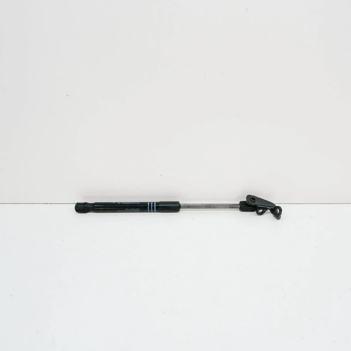 BMW 5 F10 Front Left Bonnet Hood Gas Strut 7309117 3.00 Diesel 230kw 2015