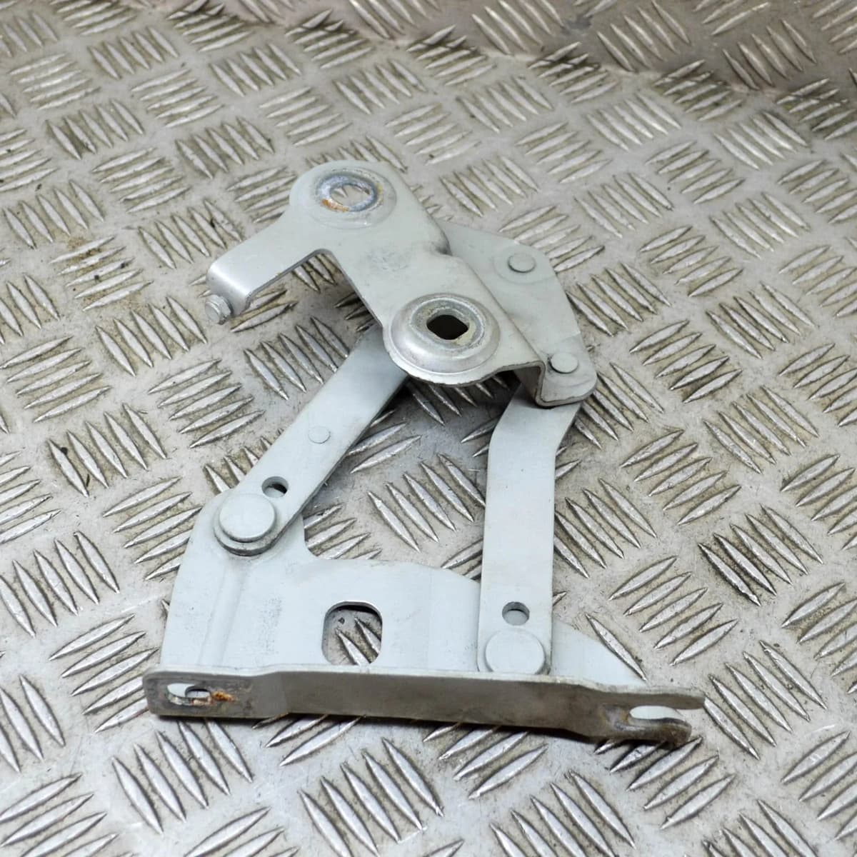LAND ROVER RANGE ROVER L322 Front Left Side Bonnet Hood Hinge 220kw 2005