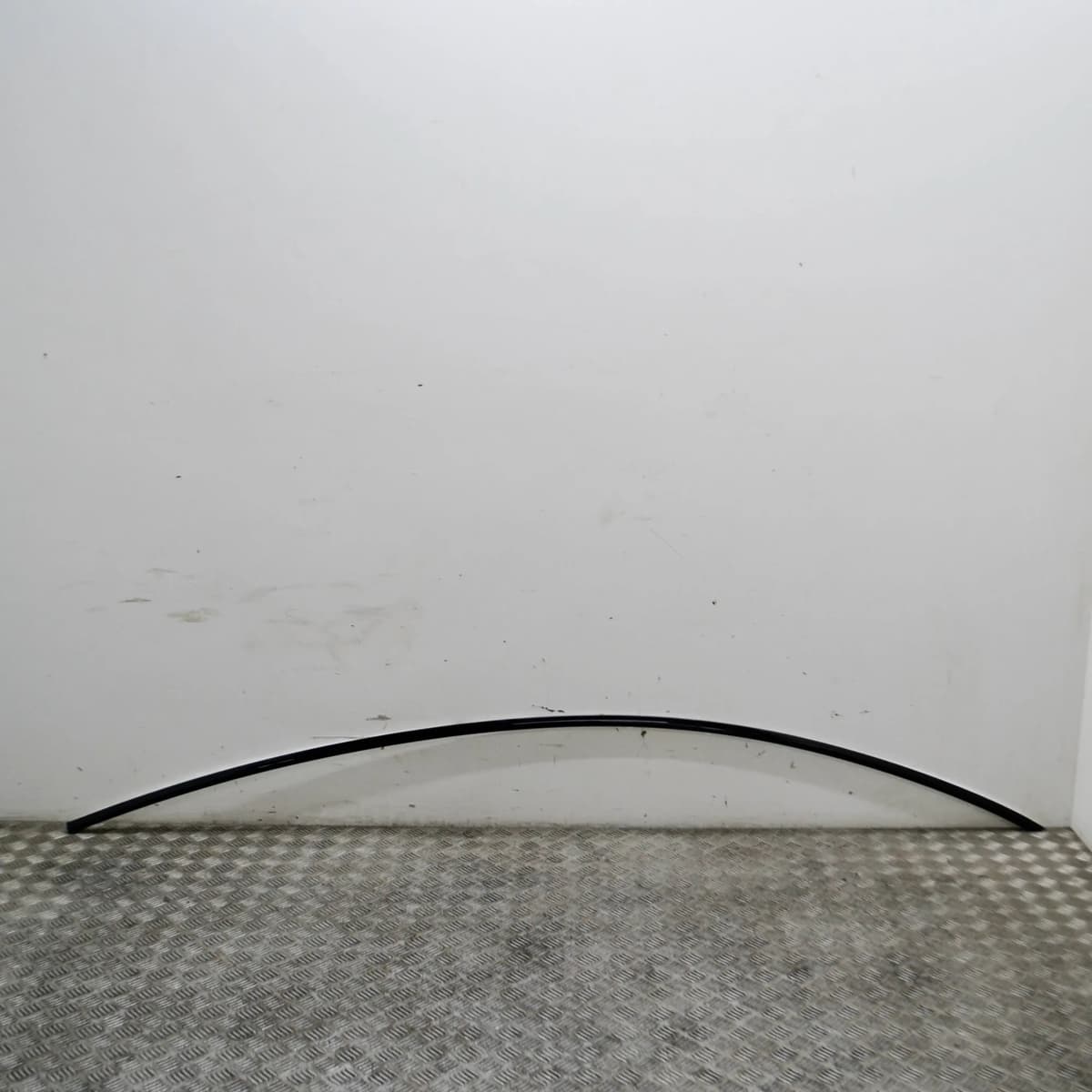 TESLA MODEL 3 Right Side Roof Strip Trim 1083520-00-C 2018
