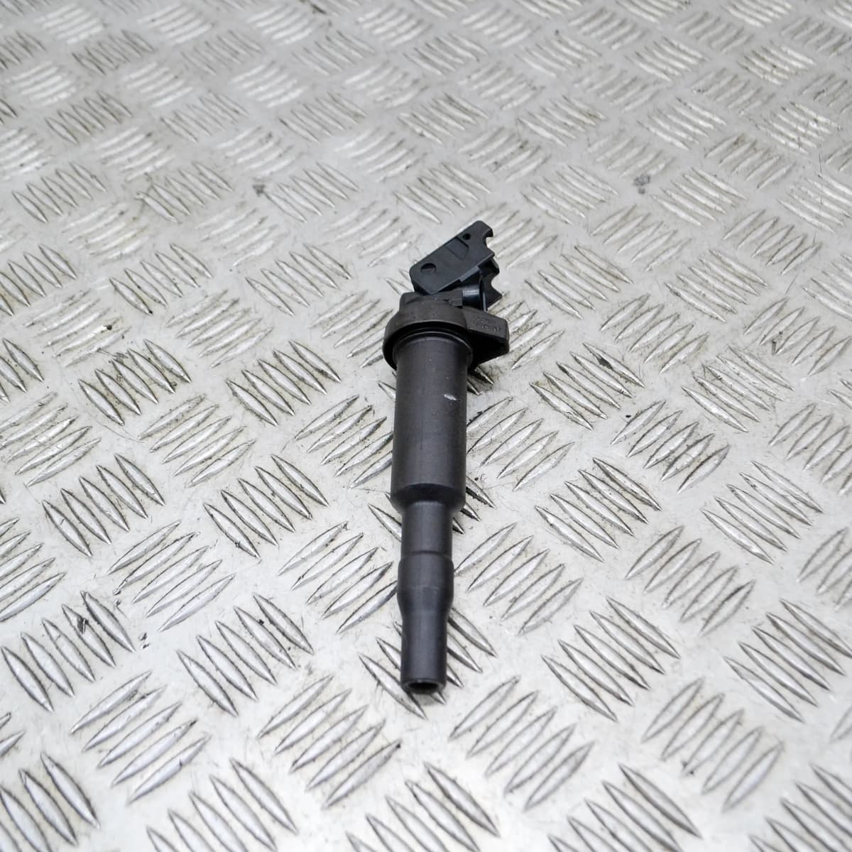 BMW 5 F10 550i High Voltage Ignition Coil 7594937 0221504470 4.4i 330kw 2015