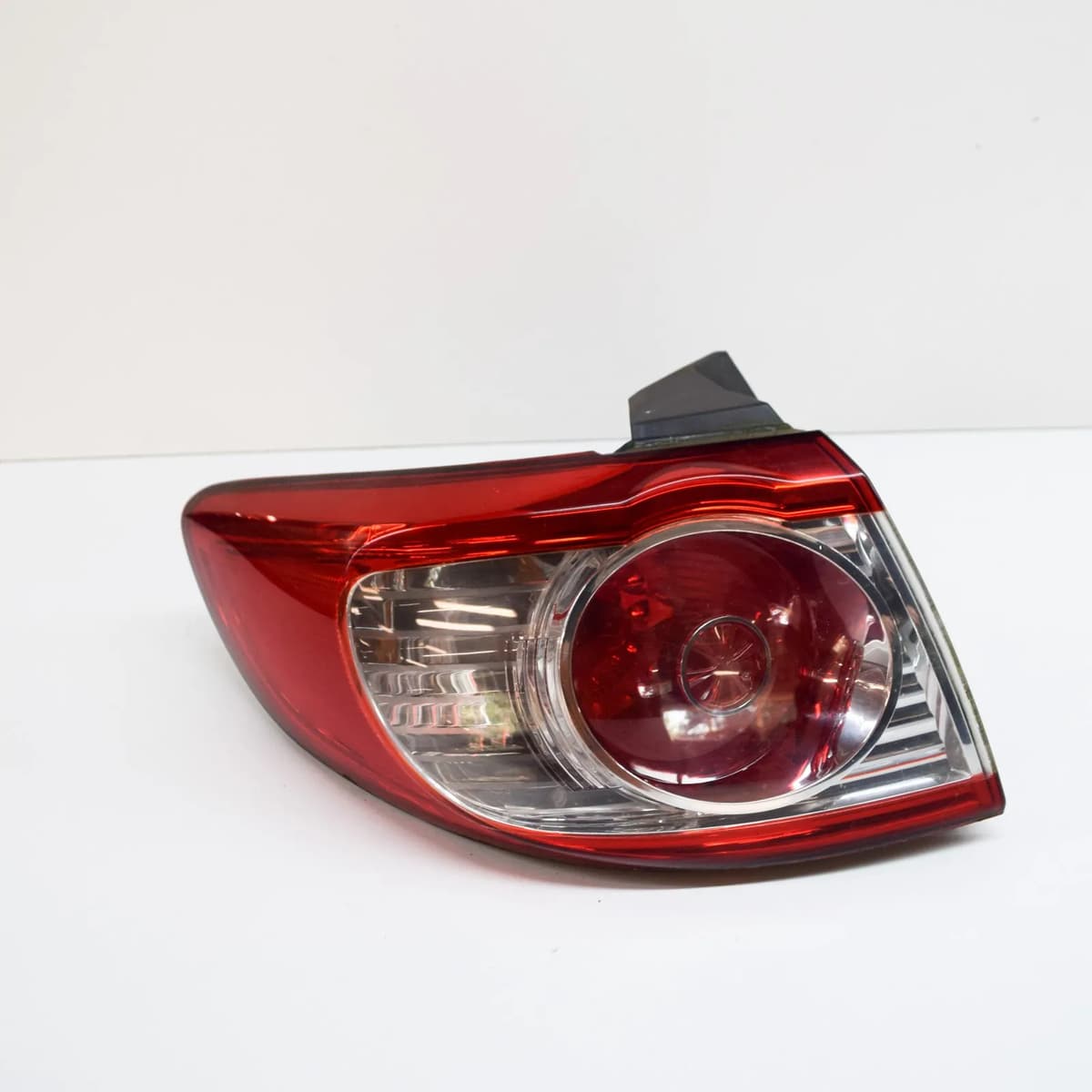 HYUNDAI SANTA FE CM 4x4 Rear Left Taillight 92401-2B5 2.20 Diesel 145kw 2010