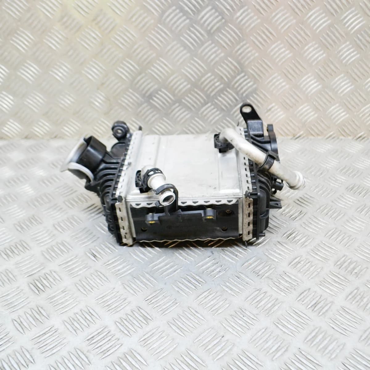 MERCEDES-BENZ E W213 Intercooler Radiator A6540104604 2.0 Diesel 110kw 2018