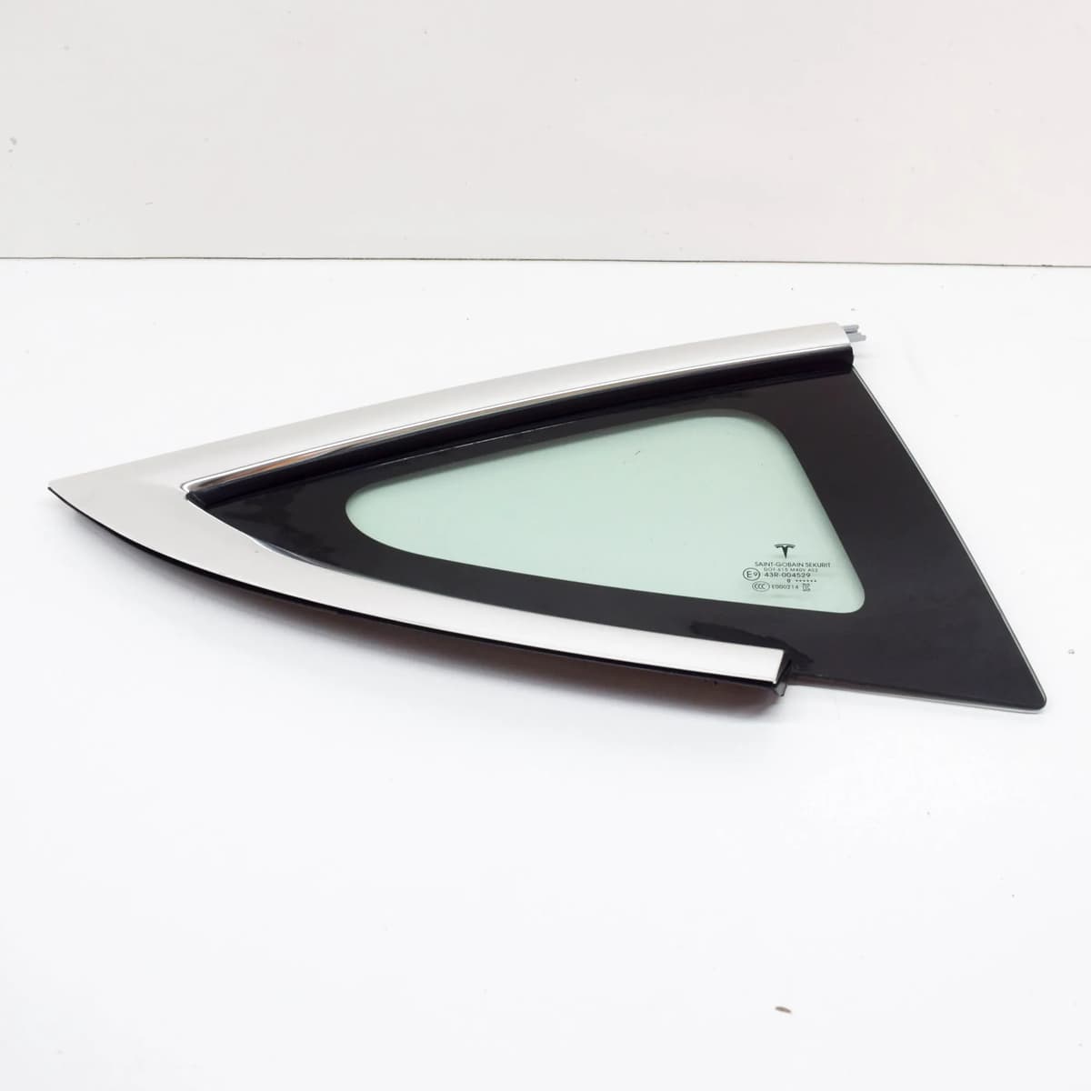 TESLA MODEL 3 Rear Right Quarter Window 1080706-00-H AS2 43R-004529 2020
