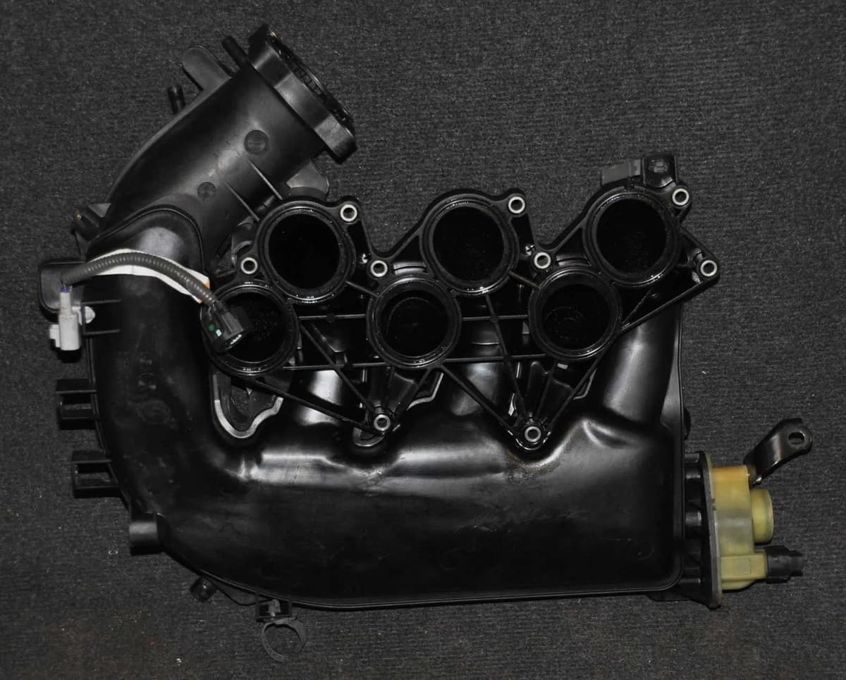 LEXUS GS III GRS19_, UZS19_, URS19_ 2006 Intake Manifold 232213-40060