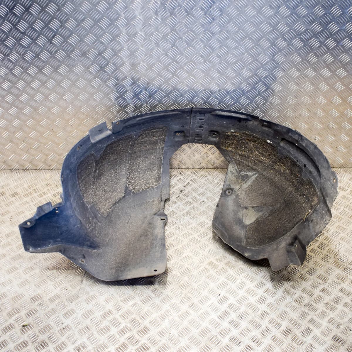 OPEL VAUXHALL ZAFIRA TOURER C P12 Front Left Inner Fender 13301575 2012