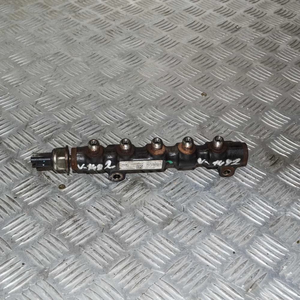 PEUGEOT 308 SW 2010 Fuel Rail 9654592680