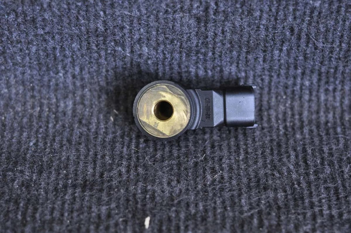 PORSCHE 911 Cabrio 997 2012 Camshaft Position Sensor 261231173